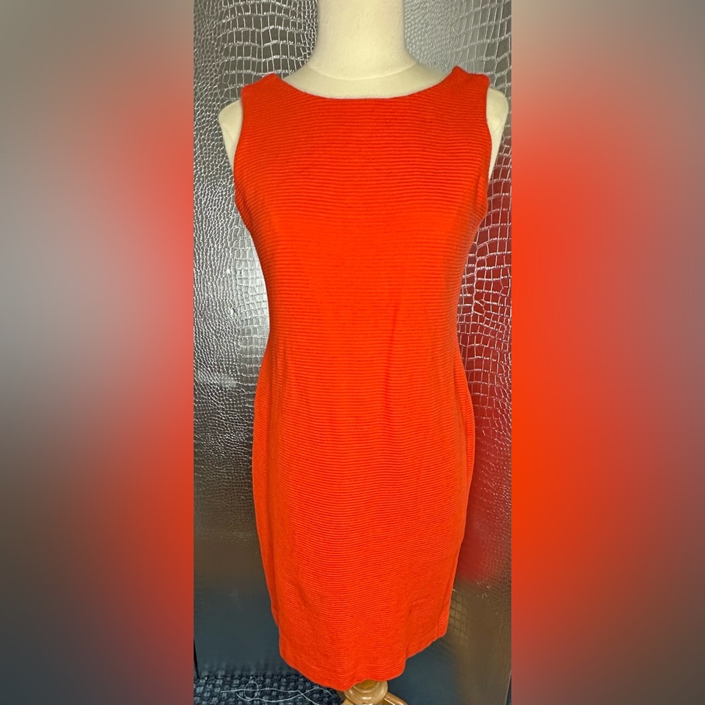 Eye-Catching Orange Ribbed Sleeveless Sheath Midi Dress Size 10